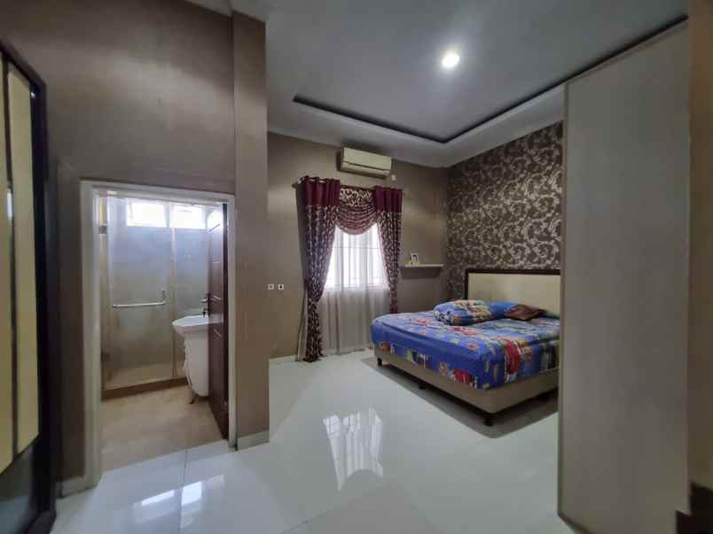 dijual rumah jl nakula