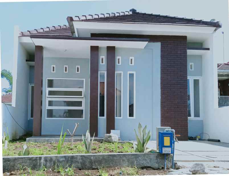 dijual rumah jl pahlawan balearjosari