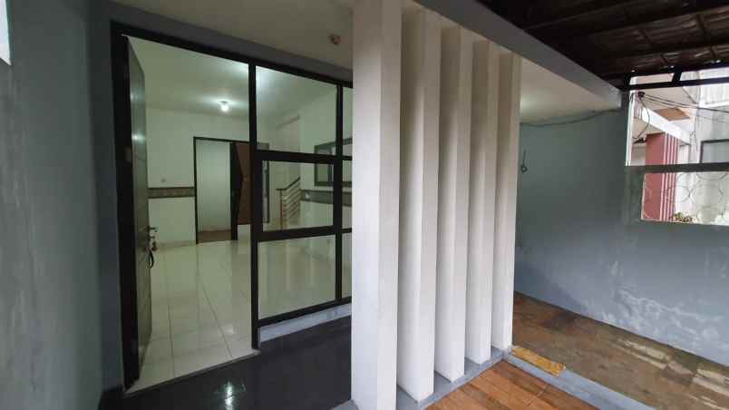 dijual rumah jl pamulang tangerang selatan