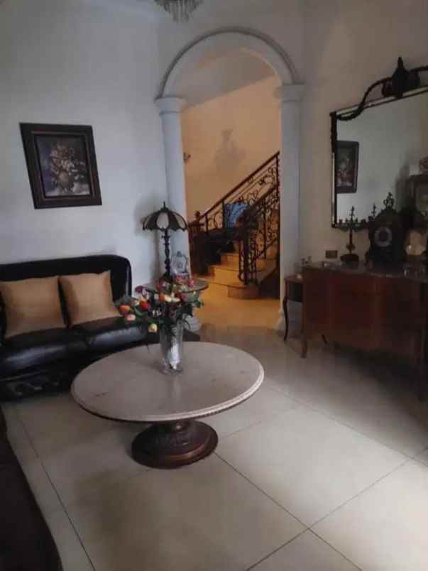 dijual rumah jl pejaten barat pasar