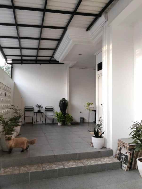 dijual rumah jl pemuda rawamangun