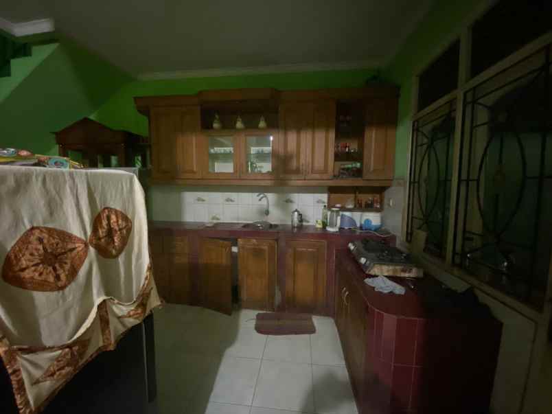 dijual rumah jl pondok bambu duren