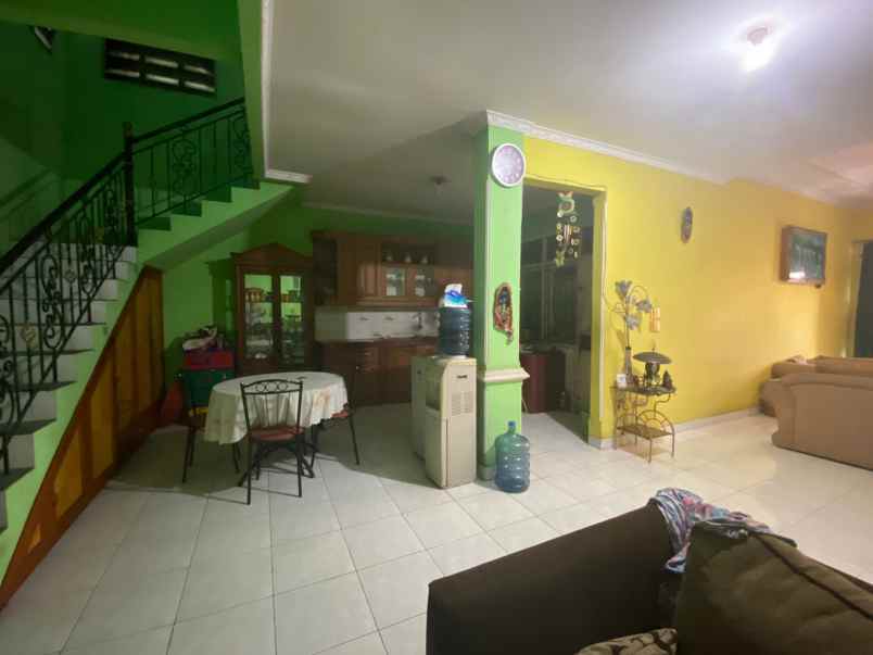 dijual rumah jl pondok bambu duren