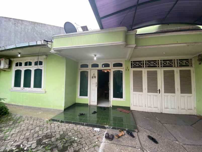 dijual rumah jl pondok bambu duren