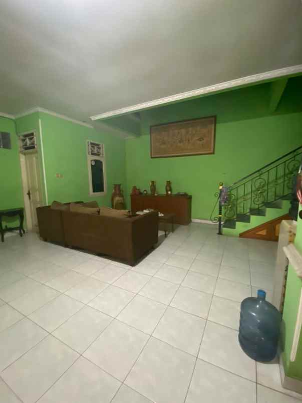 dijual rumah jl pondok bambu duren