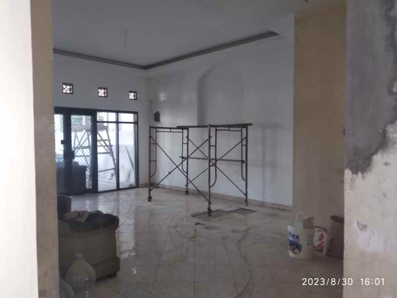 dijual rumah jl pondok kelapa duren