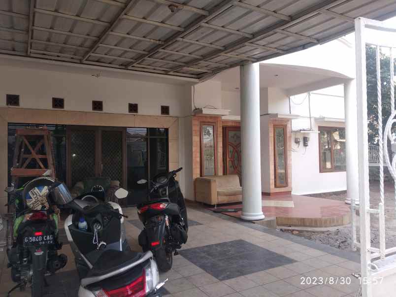 dijual rumah jl pondok kelapa duren