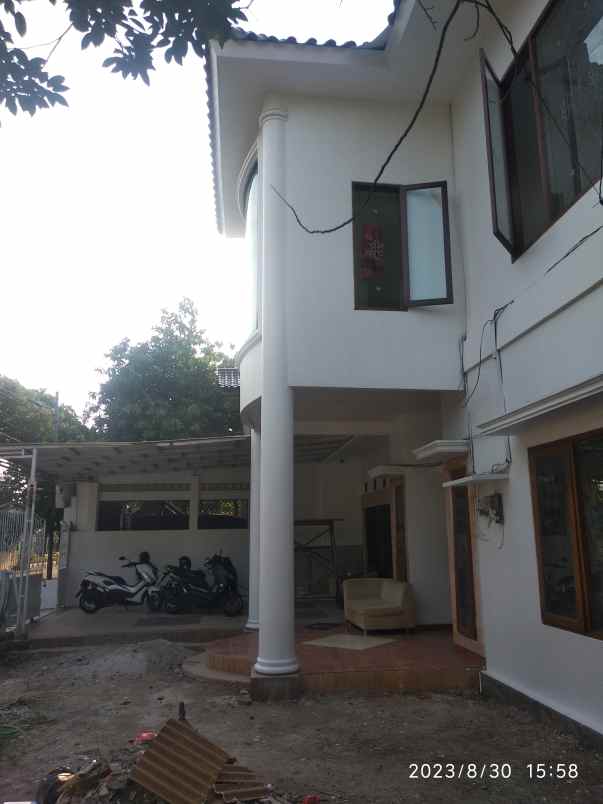 dijual rumah jl pondok kelapa duren