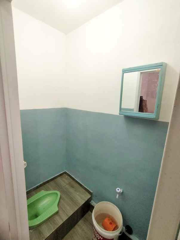 dijual rumah jl raya kaliabang tengah