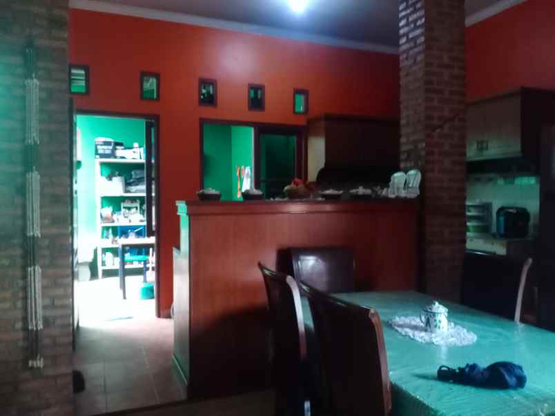 dijual rumah jl raya srengseng