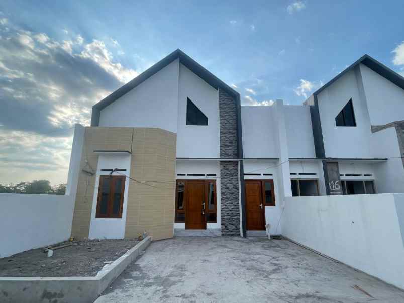 dijual rumah jl sawahan kudu baki sukoharjo