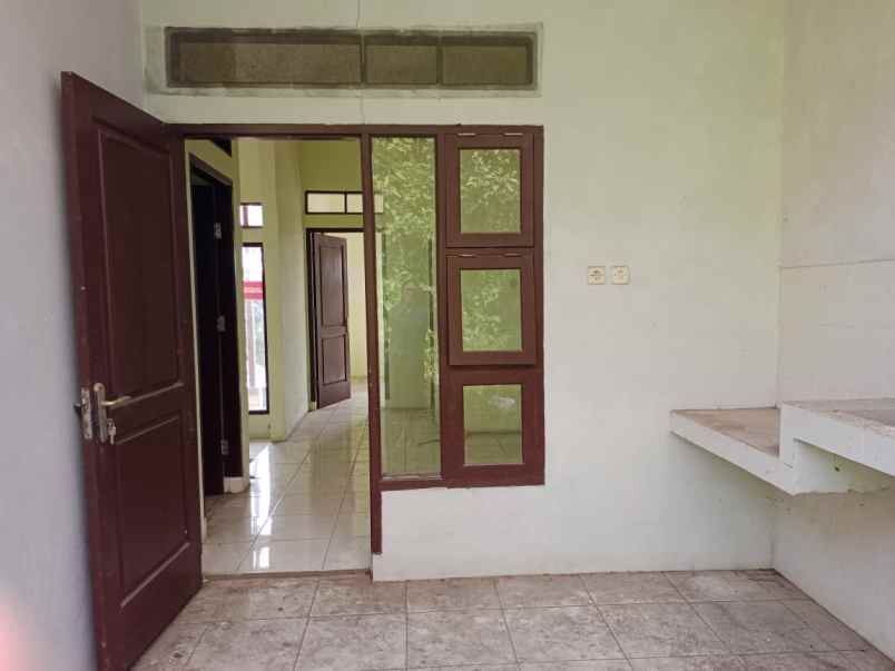 dijual rumah jl sukahati cibinong bogor