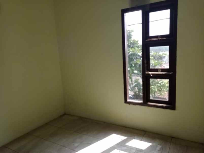 dijual rumah jl sukahati cibinong bogor