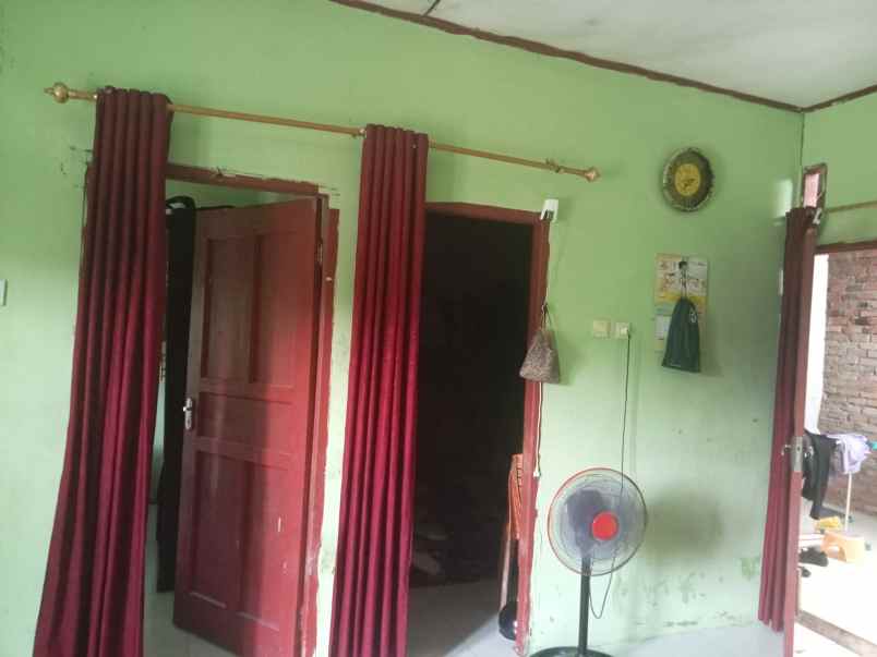 dijual rumah jl tengkubey