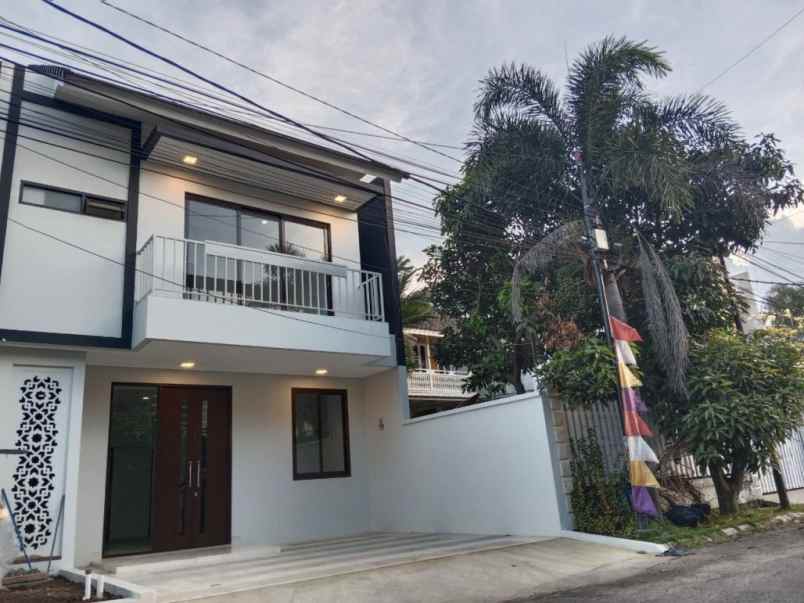 dijual rumah jl terusan jakarta