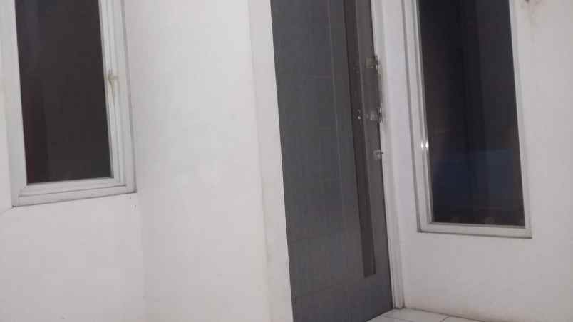 dijual rumah jl vila nusa indah 3