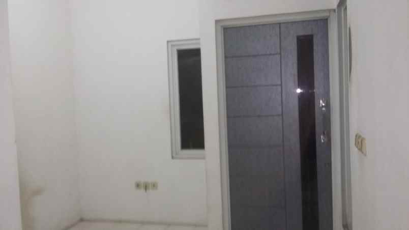 dijual rumah jl vila nusa indah 3