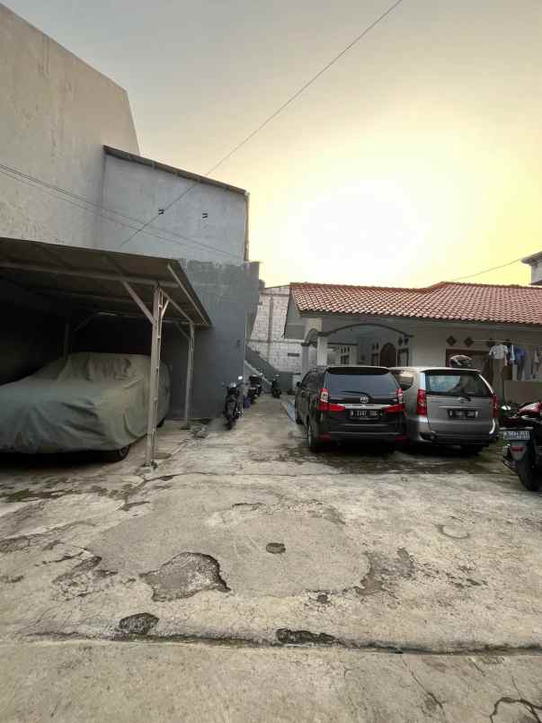 dijual rumah jl waru gedong pasar rebo