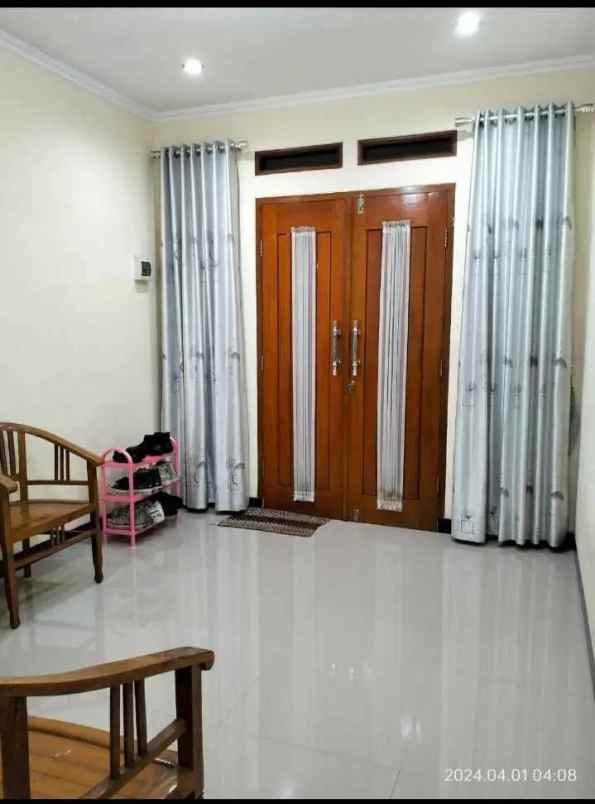 dijual rumah jln h tabronih kalimulya