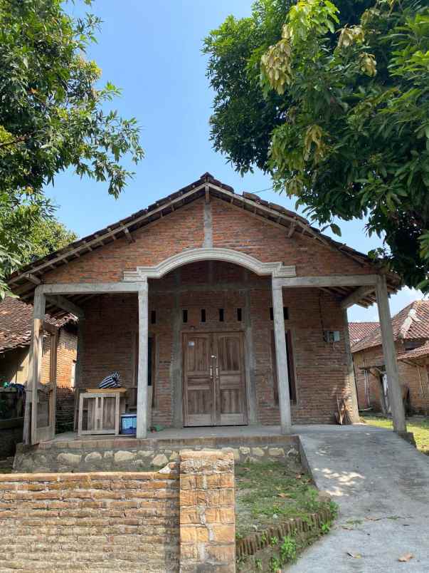 dijual rumah jlogedan tegalampel kec