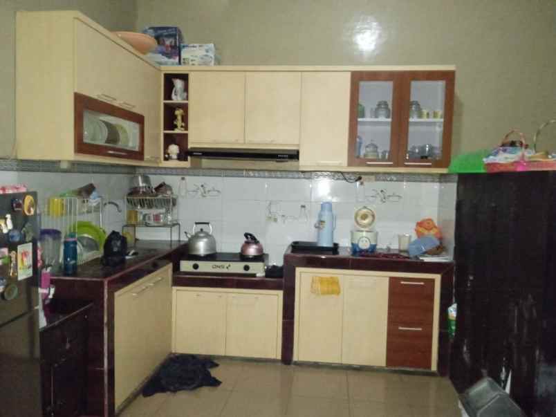 dijual rumah joyosuran pasar kliwon