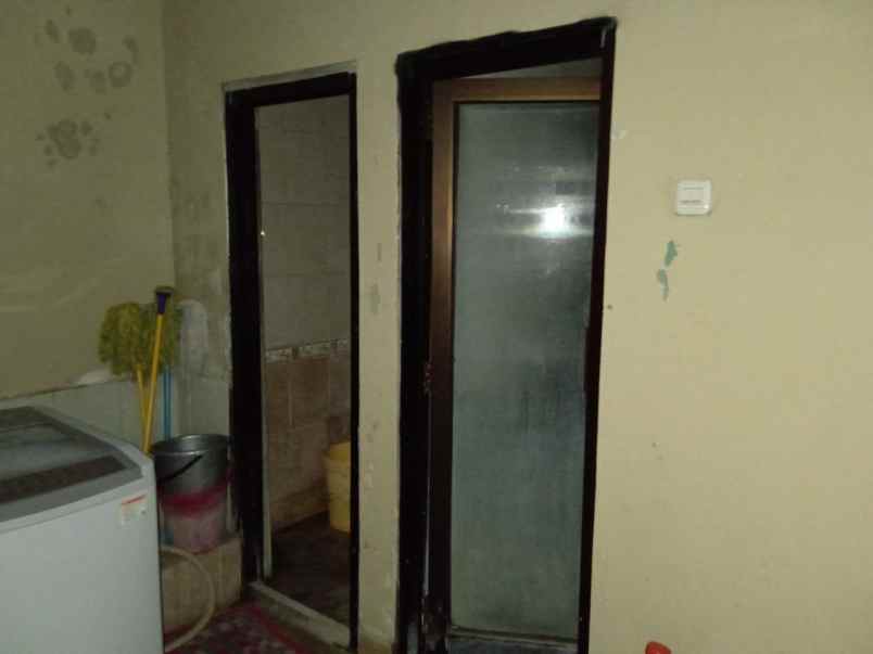 dijual rumah joyosuran pasar kliwon