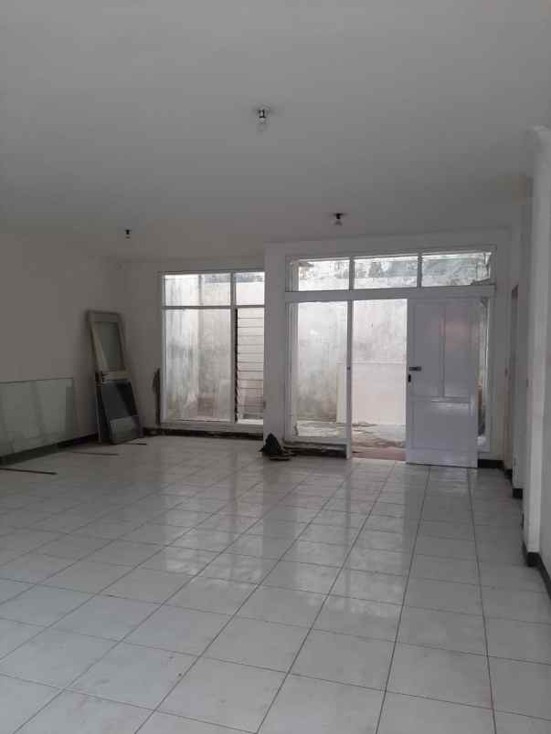 dijual rumah kacapiring ahmad yani