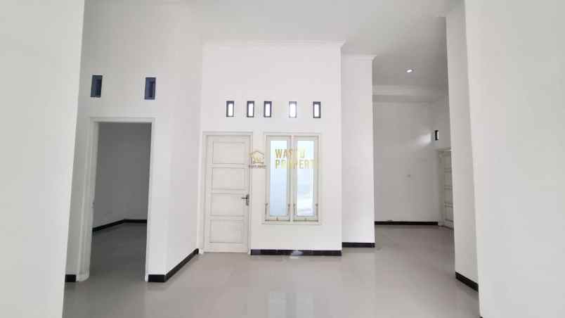 dijual rumah kadirojo purwomartani