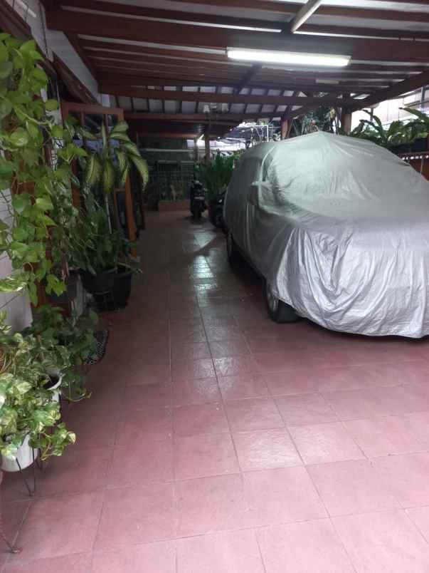 dijual rumah kalibaru