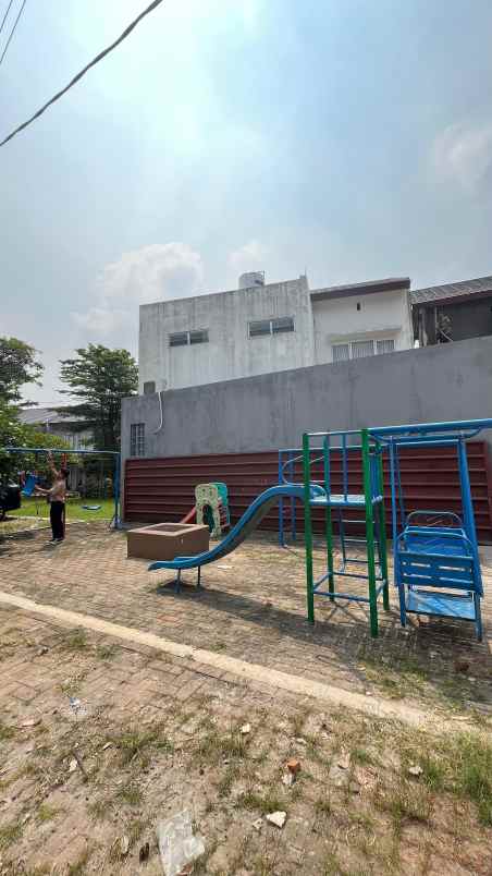 dijual rumah kampung dukuh