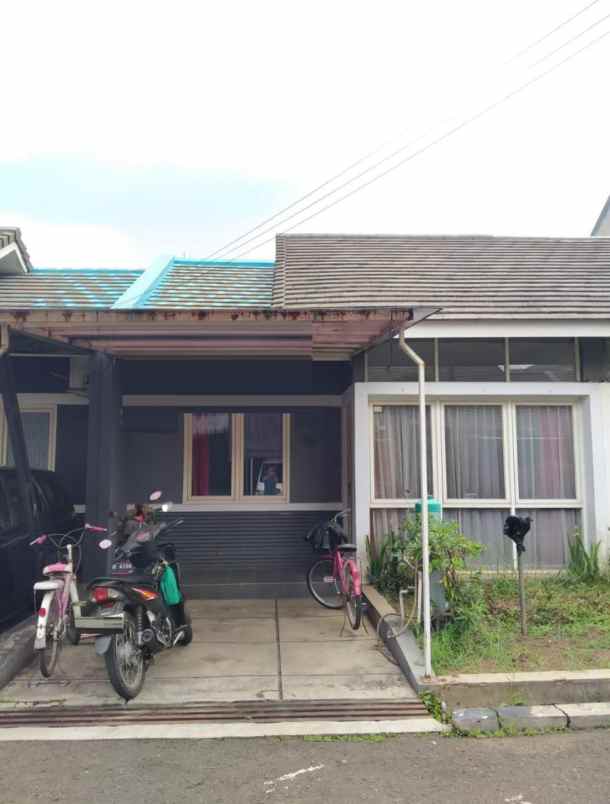 dijual rumah kawaluyaan