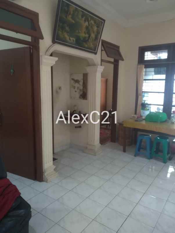 dijual rumah kebagusan