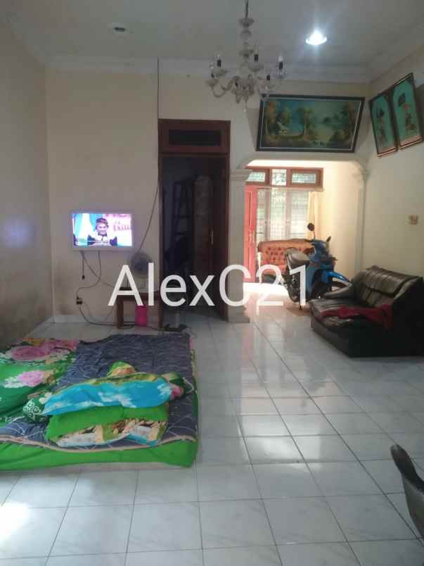 dijual rumah kebagusan