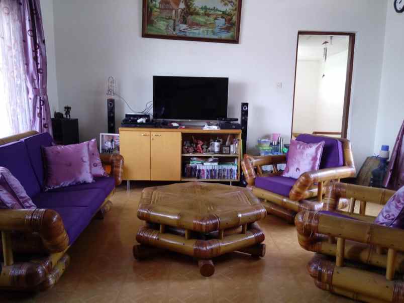 dijual rumah kebayoran baru kramat pela