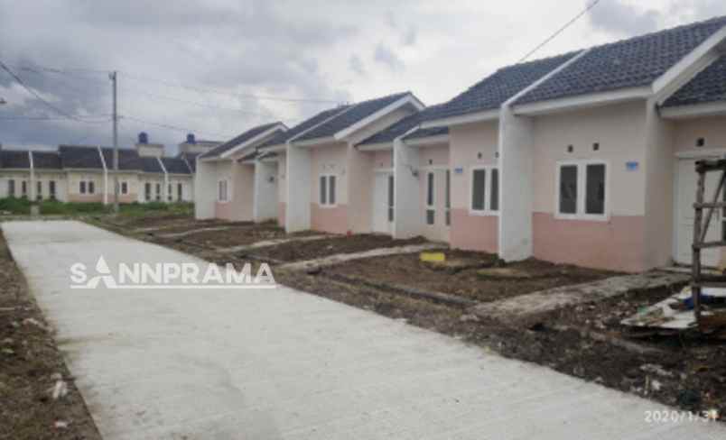 dijual rumah kedung jaya