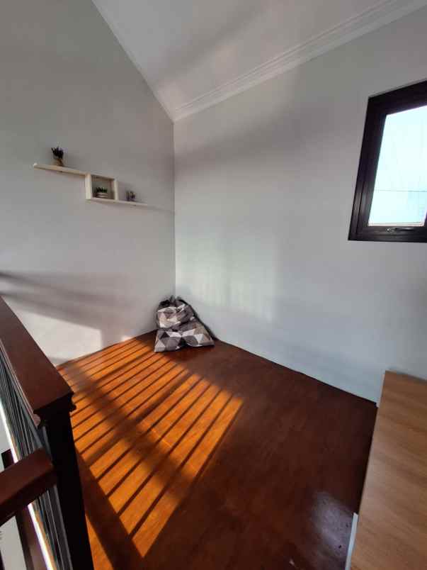 dijual rumah kepuh kulon kabupaten