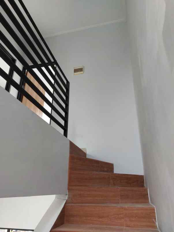 dijual rumah kiara sari permai