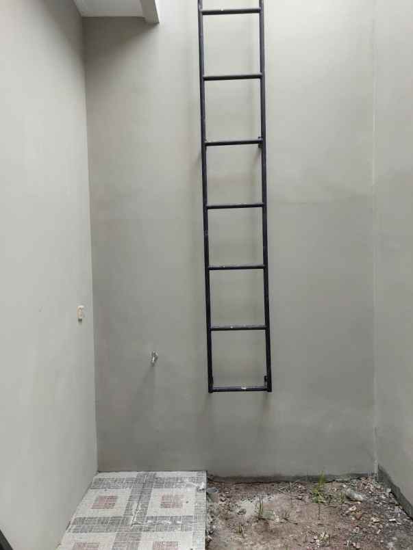 dijual rumah kiara sari permai