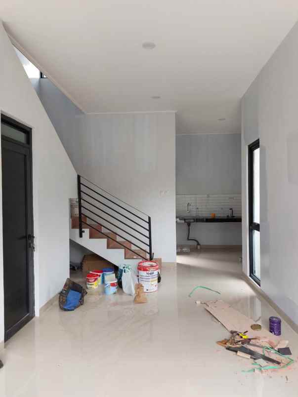 dijual rumah kiara sari permai