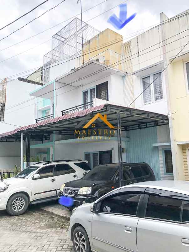 dijual rumah kompek de villa 2 jalan