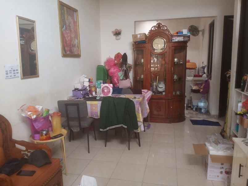 dijual rumah komplek cluster panorama