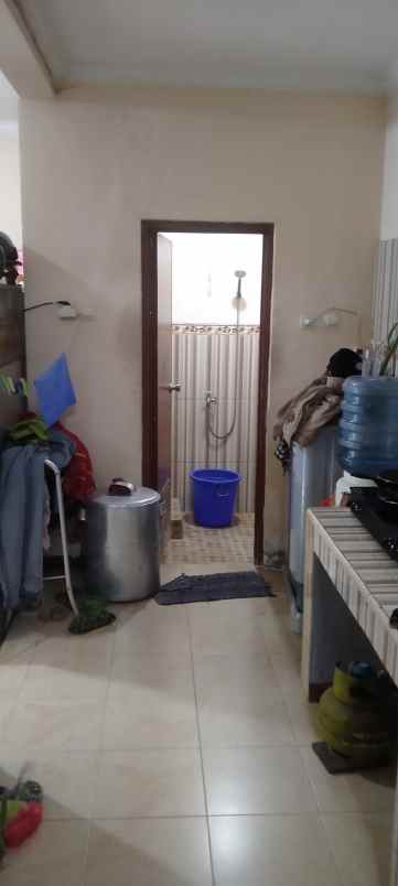 dijual rumah komplek padasuka indah