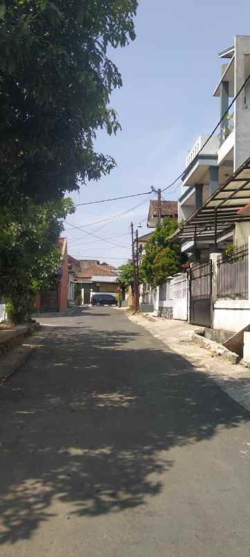 dijual rumah komplek padasuka indah