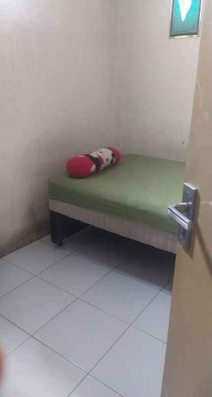 dijual rumah komplek tipar silih asih