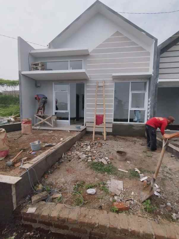 dijual rumah lembang