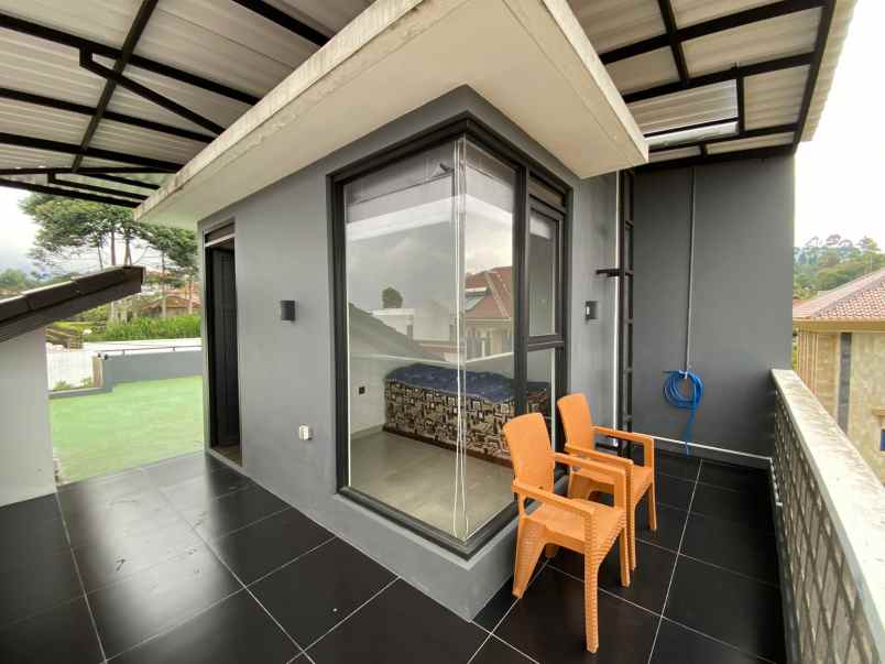 dijual rumah lembang