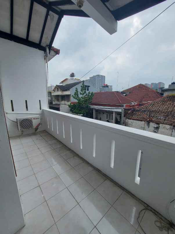 dijual rumah lengkong bandung kora