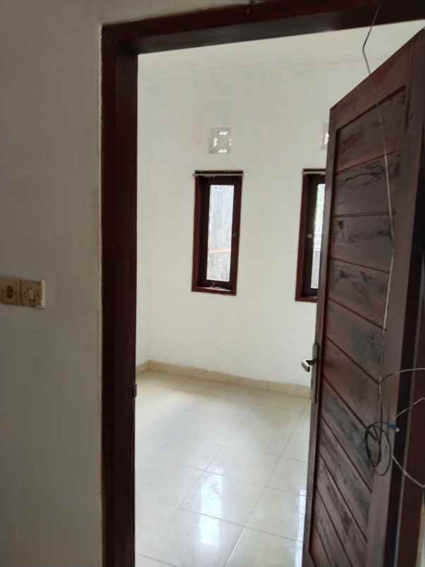 dijual rumah lokasi keboiwa utara