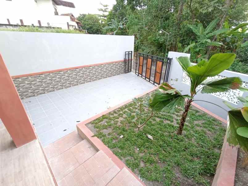 dijual rumah maguwoharjo