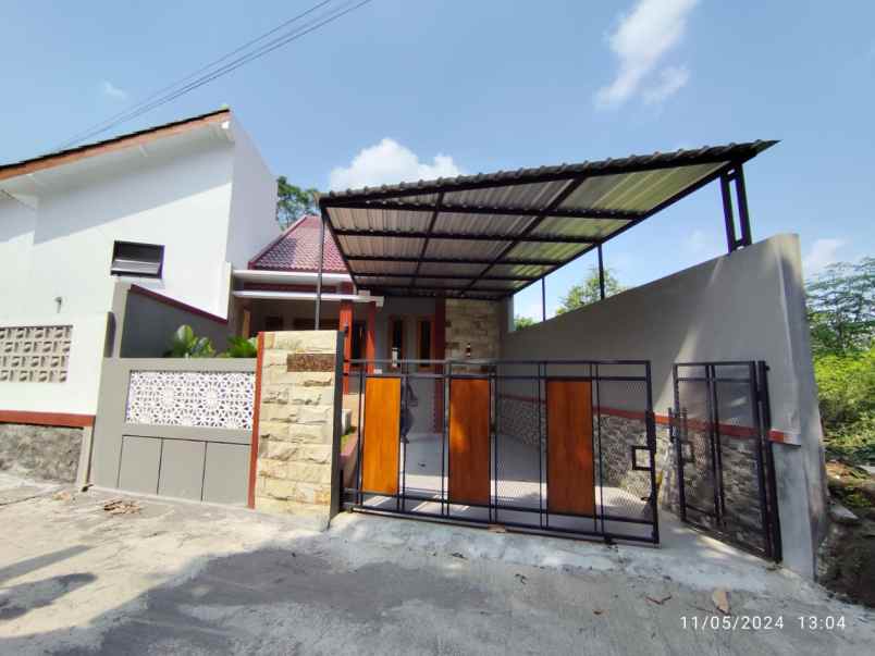 dijual rumah maguwoharjo